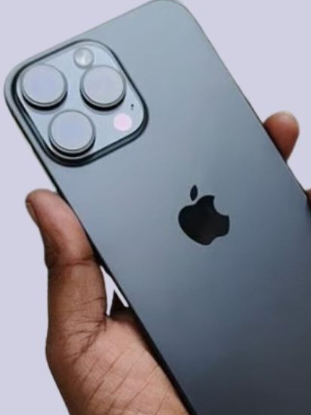 "iPhone 16 Pro Price Drop: ₹14,000 की भारी छूट, iPhone 17 से पहले बड़ा ऑफर"