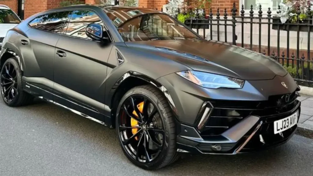 Lamborghini Urus लग्जरी लाइफस्टाइल